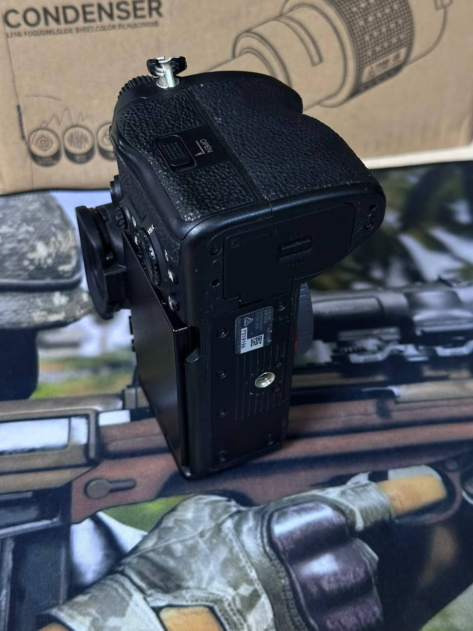 كاميرا sony a74 نظافتها 90‎%‎ مداريها كلش
شترها تقريباً 32 الف ( العمر الافتراضي الها 200 الف ) الصورة بالتعليقات

عيبها الوحيد مكان الميمور مكسور ليطة التثبيت يعني الميموري مايثبت بالمدخل الاول لكنه شغال طبيعي وموضح بفيديو مع الصور 

قفلها 2 مليون 

كارتونها واغراضها كامله موجدة

مكاني الموصل واوصلها محافظات 

كلشي موضح عنها بالبوست
الي مهتم فعلاً يتواصل وياي على الحساب او على رقمي بيه واتساب واتصال 
***********
