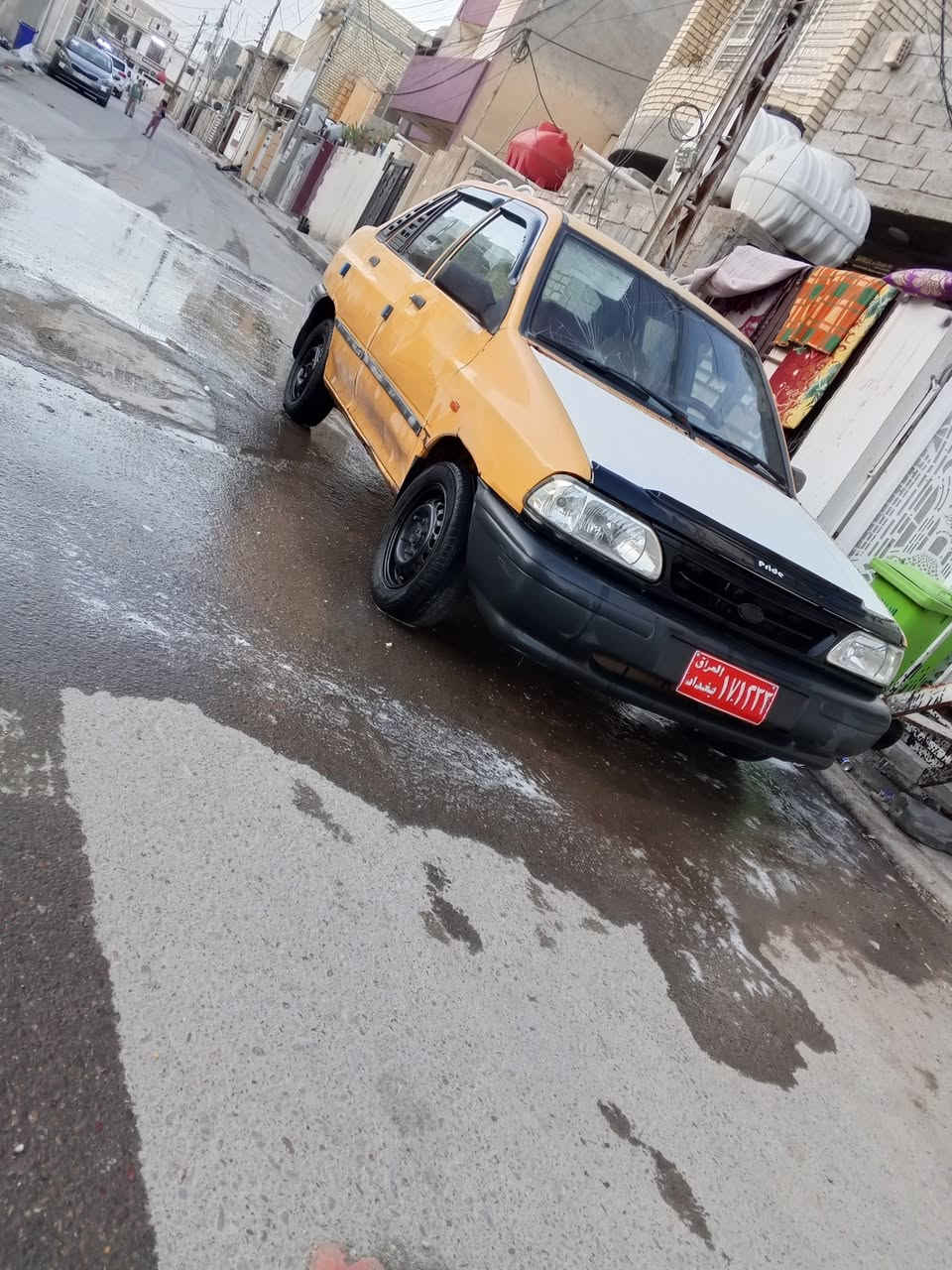 السلام عليكم
سايبة 2012 
تفاصيل السيارة 
گير وماكينة وكهربائيات 
وصدر خلفي أمامي 
وتخم تاير جدد 
والسيارة جاهزة وگبل للشارع
سنوية عظم عاج 
غرامات مصفرة 
هيئة عليها 600 على المشتري 
السعر 14 وبيها مجال گلش بسيط 
مكاني بغداد زعفرانية 
تحويل السيارة ثاني يوم 
رقم الهاتف ***********
