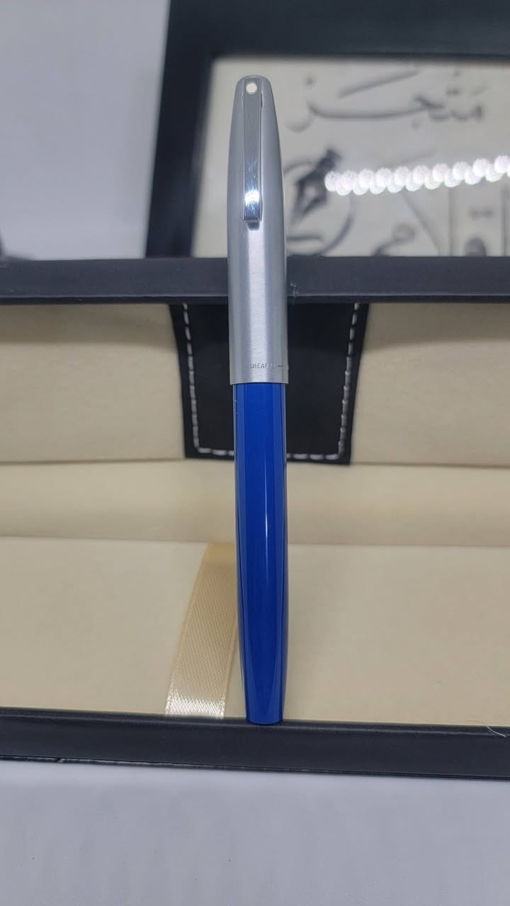السلام عليكم
توفر بكميات محدودة أقلام شيفر امريكي الصنع إنتاج سبعينات غير مستخدم و بالعلبة الاصلية 
حالة القلم : غير مستخدم 
بلد الصنع : امريكي
سنة الصنع :  سبعينات
البدن : ريزن فاخر (متوفر بالألوان : اسود - ازرق - نيلي )
حجم النبلة : M و F
التعبئة : محبرة بنظام الضغط
السعر : 35،000 دينار مع علبة حبر 50 مل هدية
التوصيل لجميع محافظات العراق بسعر 5000
الحجز عن طريق الرسائل او الوتساب
wa.me/9647808448989
