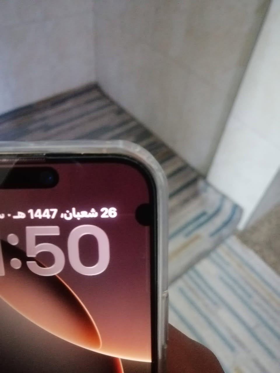 سلام عليكم عندي ايفون 16 برو ماكس مستخدم قليل جهاز بي نقطه سوداء بشاشه كما موضح في صوره جهاز جديد  امانته الله سعره 800 الف بي مجال بسعر اتصل *********** للإستفسار
