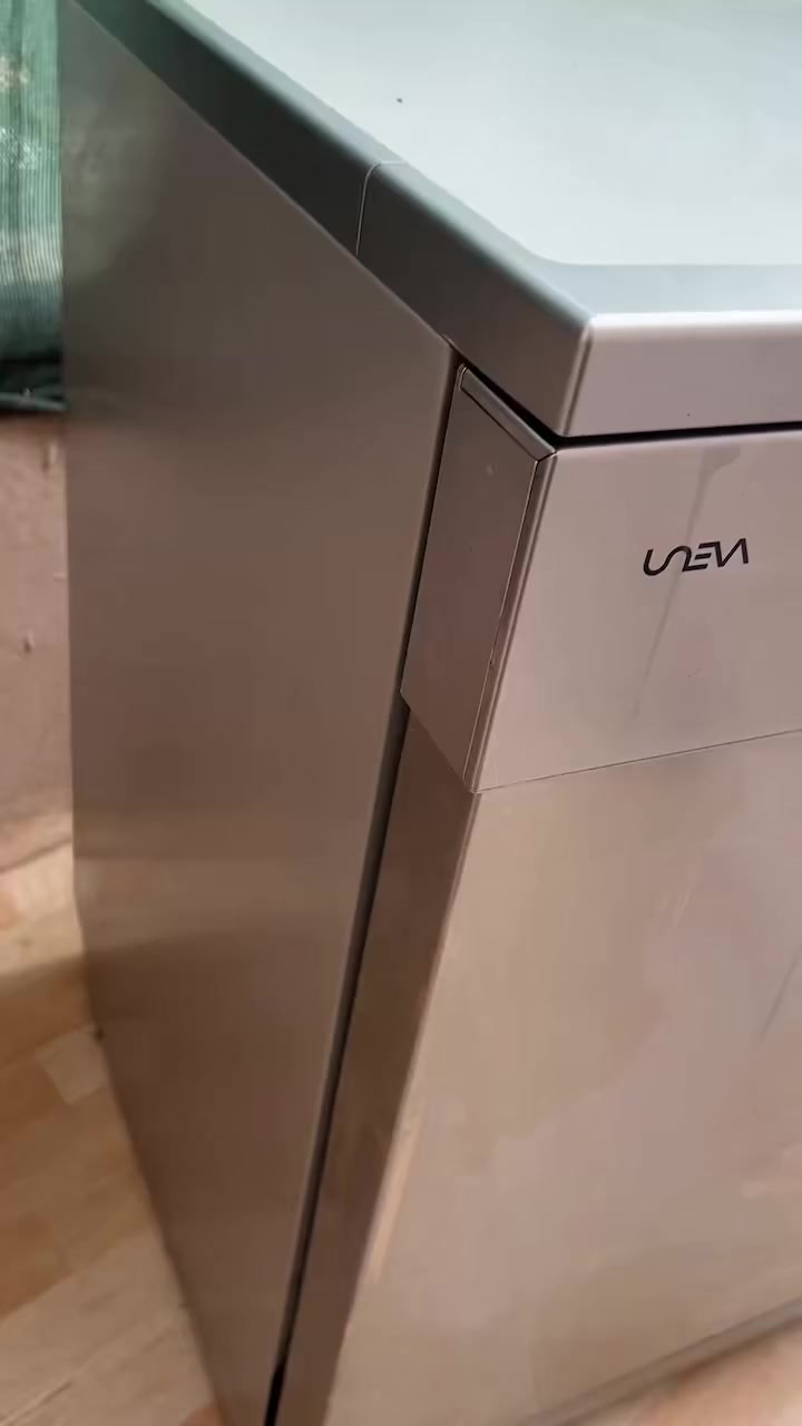 غساله صحون يونيفا 
ستانلس ستيل 
ثلاث مرشات 
ثلاث سلات
8 انظمه غسل 
شاشة LED
بالاضافه نضام تعقيم الماء وتعقيم بالبخار
حجم كبير نظيفه شغاله على الفحص الغساله بلاديه فقط قفل الباب مبدل 
سعره 250 الف يوجد توصيل


**إذا كنت صاحب هذا الإعلان وتريد حذفه لأي سبب، رجاءا أرسل رسالة إلى الدعم الفني**