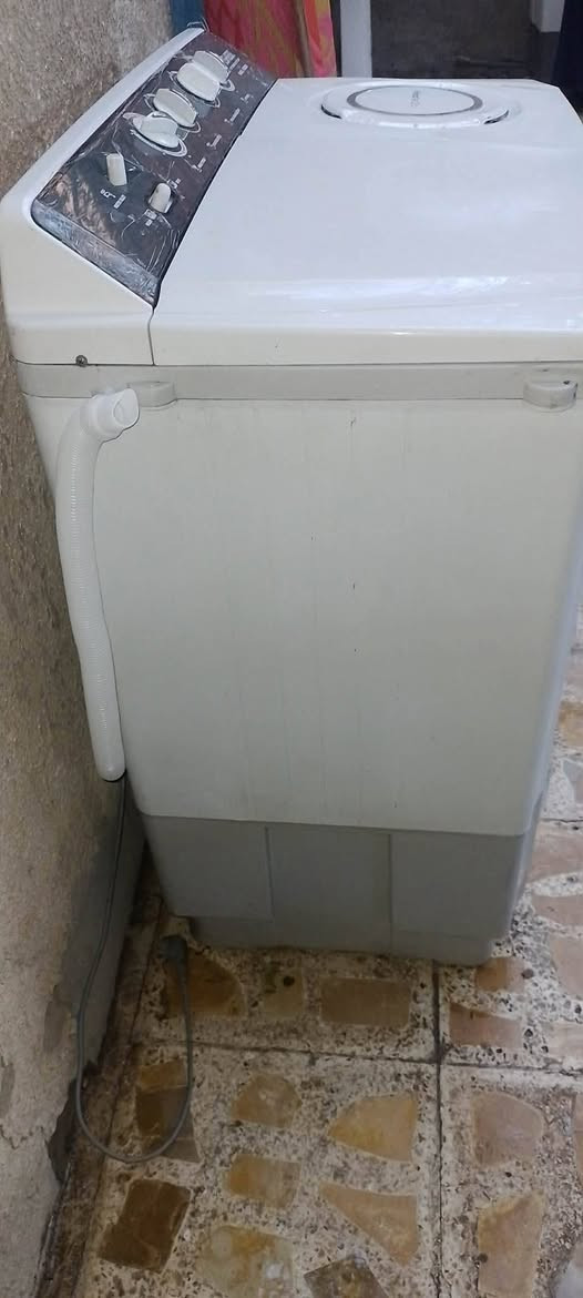 غسالة توشيبا ٢٠كيلو نضيفة وكله شغاله وعلى الفحص


**إذا كنت صاحب هذا الإعلان وتريد حذفه لأي سبب، رجاءا أرسل رسالة إلى الدعم الفني**