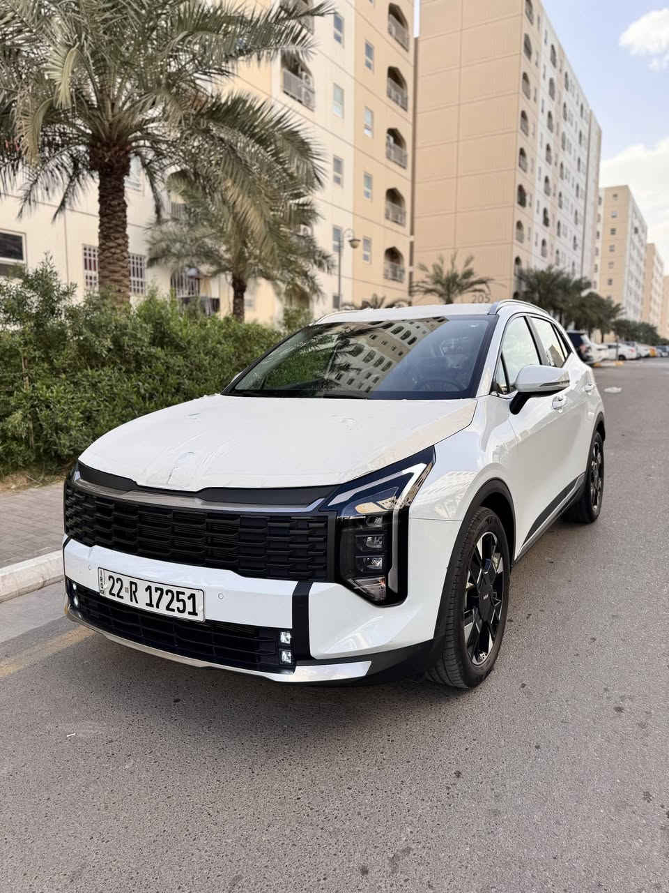 السلام عليكم
كيا سبورتج 2026 لون ابيض خليجي وكالة نيم ضمان اكدال 5 سنوات ماشية 8 الاف كيلو فقط بحالة الوكالة 
رقم اربيل بأسمي تحويل مباشر 
المواصفات 
بصمة 
تشغيل عن بعد 
حساسات امامي خلفي
كامرا دوارة
صندوق كهربائي 
ويل 19
كشنات كهرباء 
كشنات تدفئة 
داخل بيجي
سايد بريك كهرباء 
مانع انزلاق
ABS
اوتو هولد
مودات قيادة3
شاشة الحجم الكبير متصله

مكان السيارة الكرادة
للاستفسار 
***********
متوفر اتصال او واتساب
