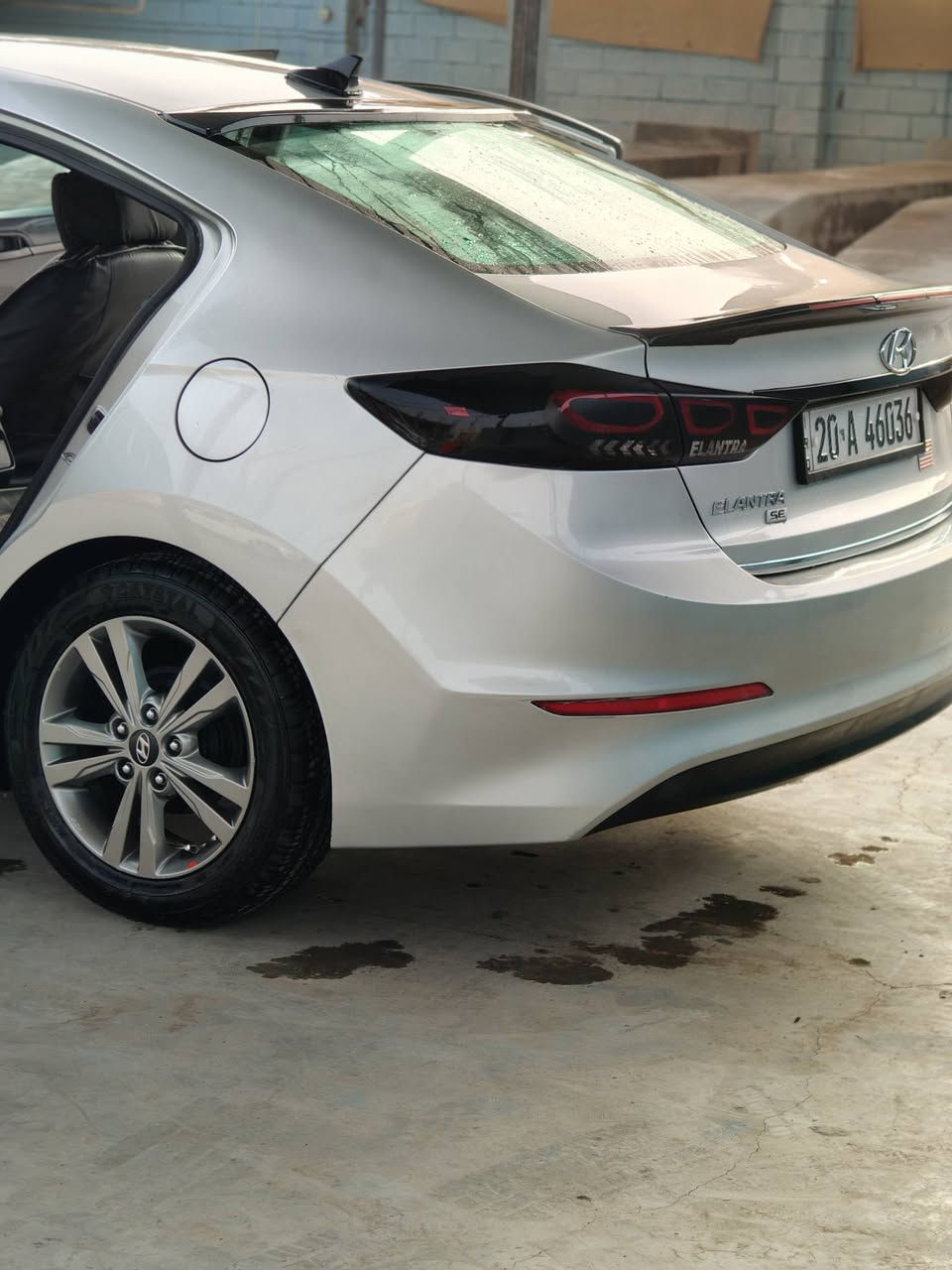 سلام عليكم 
النتره 2017 
بس دعاميه اماميه صبغ وخلفيه تبديل بدون حادث كلين .
ماشيه 62 ميل 
منظومة زنون
 عنوان ديالى بعقوبه 
***********
سعر 133
