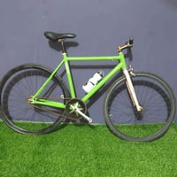 بايك رياضي موديل 700C  حجم 28 فكسد (مكينه وحده بدون كير) شركه (جيانت) ...