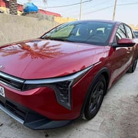 k4 ٢٠٢٥ ماشيه ٤ ألف اشبه زيرو فول عدا الفتحه محرك ٢٠٠٠ دوش معاها ٤ بصم...