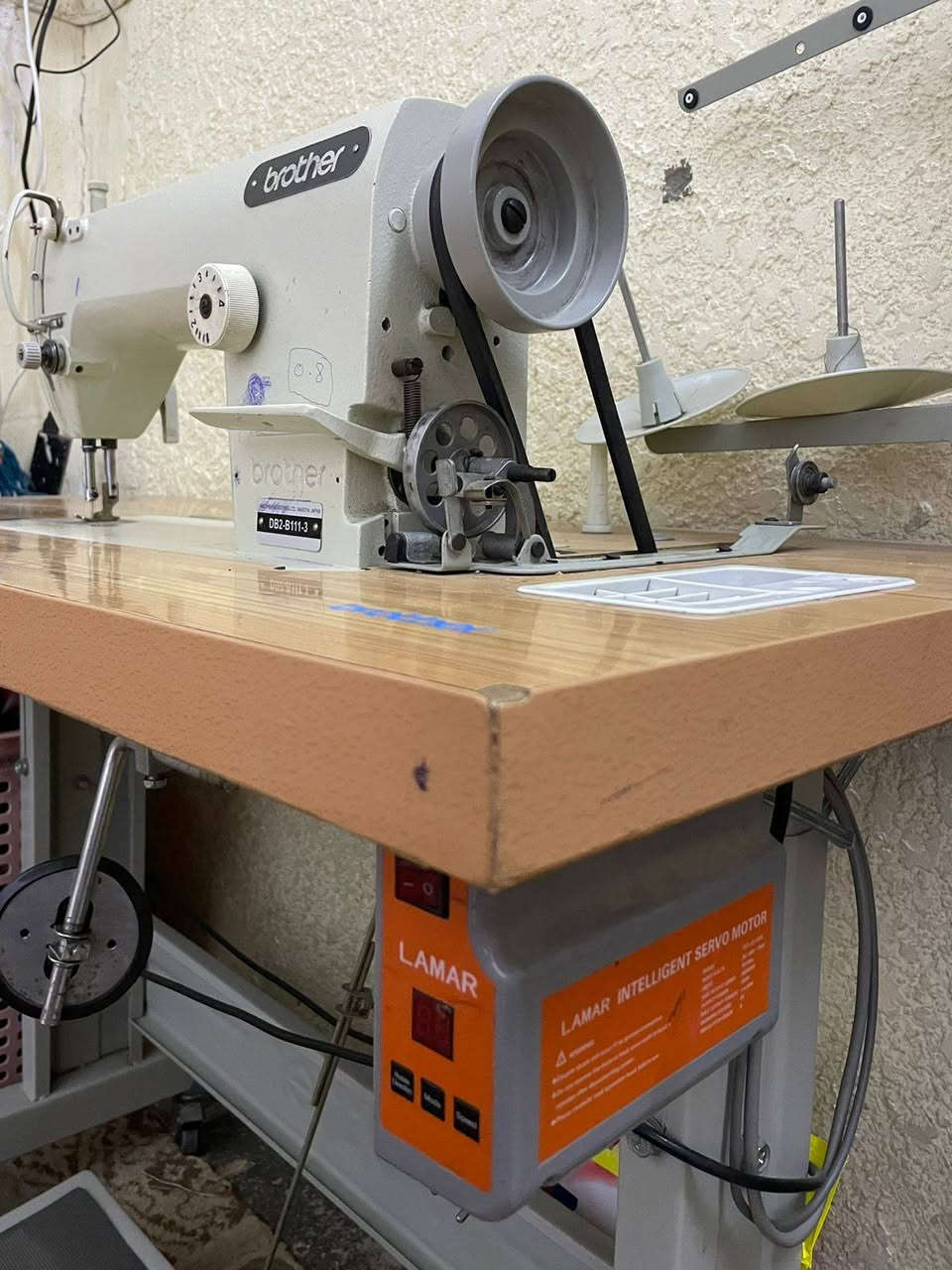 للبيع مكينه خياطه برذر باب اول مشتغله شي جدا قليل (ساعات فقط) ماطور كاتم اقتصادي السعر 250
للتواصل  *********** يوجد توصيل بغداد
