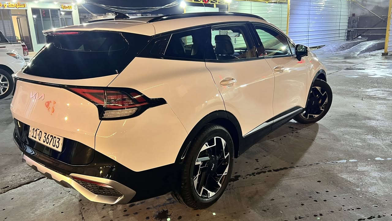 للبيع كيا سبورتج برستيج فووول فول مواصفات 2023 وارد أمريكا
حادث جاملغ فقط و راجع بدون تبديل اي قطعة ، رقم بغداد هزة جديدة 

- محرك 2500 بنزين 4 سلندر / گير أوتوماتيك 8 سرعات
- فتحة سقف بانوراما + باب صندوق خلفي كهربائي
- ويل المنيوم وكالة 19 مع تايرات جديدة
- شاشتين كبار رقمية + نظام صوت هارمان كاردون 
- مقاعد جلد، كرسي سائق وراكب كهرباء، تبريد وتسخين للمقاعد الأمامية
- تسخين مقود + تكييف أوتوماتيك ثنائي المنطقة مع فتحات خلف
- حساسات أمامية وخلفية + كاميرات محيطية ٣٦٠ درجة
- رادار ومثبت سرعة ذكي + تحذير مسار + تحذير نقطة عمياء + تحذير حركة خلفية

- ماشيه 54 ميل

- السعر 220$
مكان السيارة : واسط الكوت
التواصل واتساب ***********
