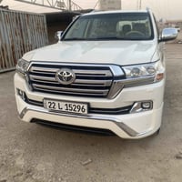 لاندكروزر 2016 فول مواصفات فطيم سونار داخل المنشور ماشيه 111 الف حقيقي...