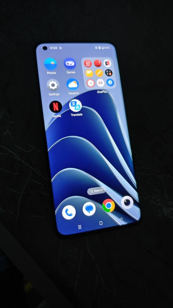 OnePlus 10 pro
شاشەی بیلادی گۆراوە هی سەر مۆبایلی تری بۆ دانراوە 
واتا بازاری نیە بە زەمان بیلادە
لەکاتی قوفل کردنەوە پرتەیەک دەکا ١ چرکەیە
باقی زەمان 
قوفلی ٢٢٠ هەزار
١٢٨ ڕام ٨
٢ سیم
بێ کێشە
زەمان
بێ ئەشیا
پۆبجی ٩٠
snapdragon 8 gen 1
زەمانی دارو بەرد 
ناونیشان هەولێر 
گەیاندن هەیە 
*********** أربيل, العراق
