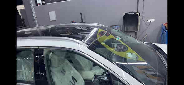 السلام. عليكم 
سورنتو موديل 2023 رقم بغداد  ضمان الشركة الدولية العراقية هزة وسنوية جديدة مكفولة كفالة عامة من كل شي محرك 6 سلندر فول عدا الفور ويل والكشنات الجلد عداد المسافة المقطوعة 11 ألف ونص 
السيارة بأسمي ومكانها بغداد   وسعرها($315)والشراي ان شاء الله مااقصر وياه  وهذا رقمي ***********
