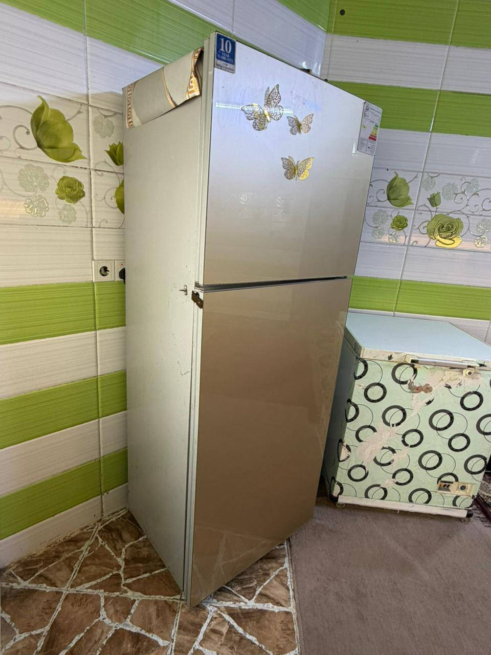 للبيع اي عيب مابي سعره 250
***********
