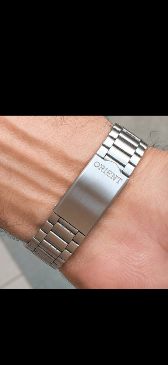 تحية طيبة 
#Vintage_Orient_3Star
Crystal Automatic 21 Jewels Stainless Steel Watch for Men
#اورينت3ستار
كريستال انتاج اليابان القديم الثمانينات فينتج ماكنة اوتوماتك ٢١ حجر . دي ديت تأريخ بم اسبوعي شهري . قطر 
37 ملم  نظافة تامة وبلادية بالكامل .
السعر ٧٥ الف .
التواصل خاص لطفا


**إذا كنت صاحب هذا الإعلان وتريد حذفه لأي سبب، رجاءا أرسل رسالة إلى الدعم الفني**