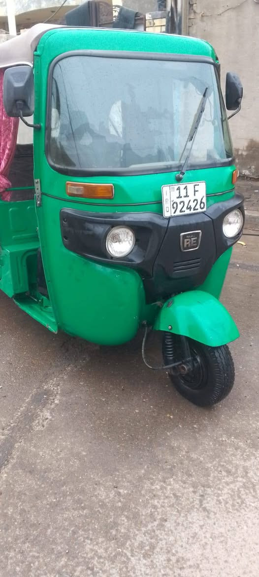 سلام عليكم شباب تكتك البيع رقم وسنويه واحد وعشرين تكتك خير من الله مكاني العماري المعامل مكينه كيمه ***********
