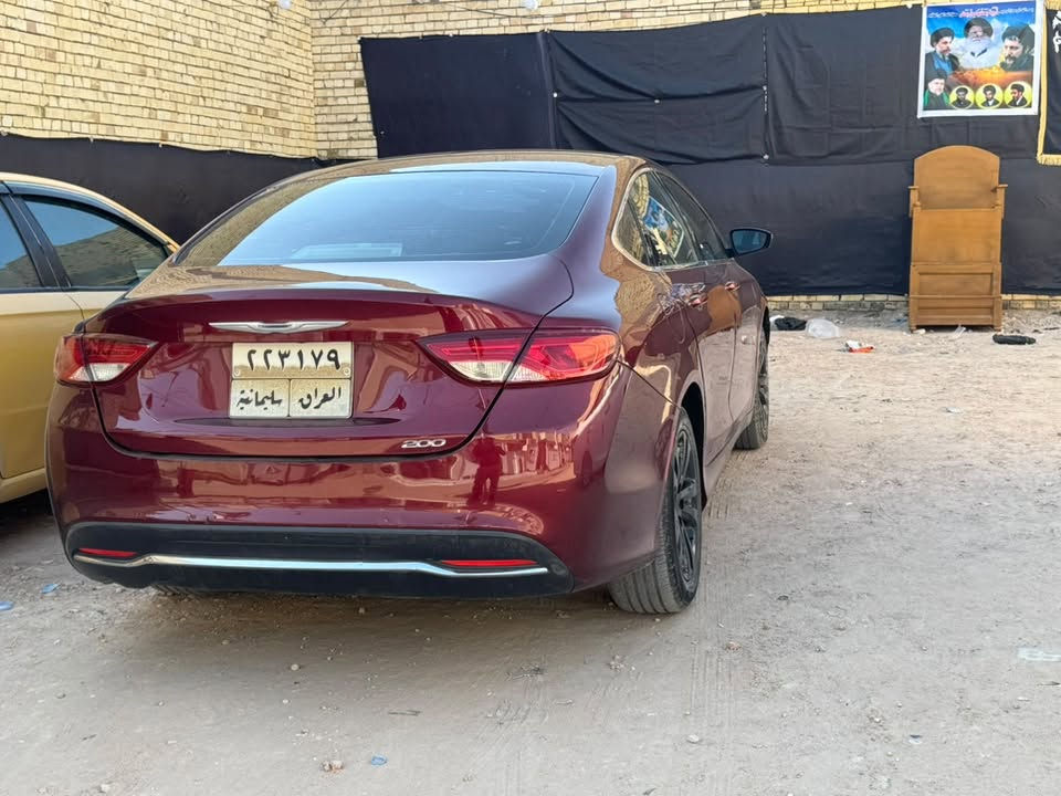 كرايسلر C200 موديل2015 للبيع

بيه تلث قطع صبغ ونص 
تراهم مرواس شعندك نزل 

المحرك: 4 سلندر، سعة 2400 

 ناقل الحركة (الكير): أوتوماتيك 9 نمر

🌟 المواصفات والكماليات:

 نظام دخول ذكي (تشغيل وبصمة أبواب)

 شاشة وسطية واضحة مع نظام بلوتوث

 تحكم ستيرن كامل وجهين

 مثبت سرعة (Cruise Control)

 تبريد ثلج ما شاء الله 

 السيارة بحالة ممتازة ونظيفة جداً وجاهزة من كل النواحي (كير ومحرك وتكم بشرط الفحص).
📲***********
