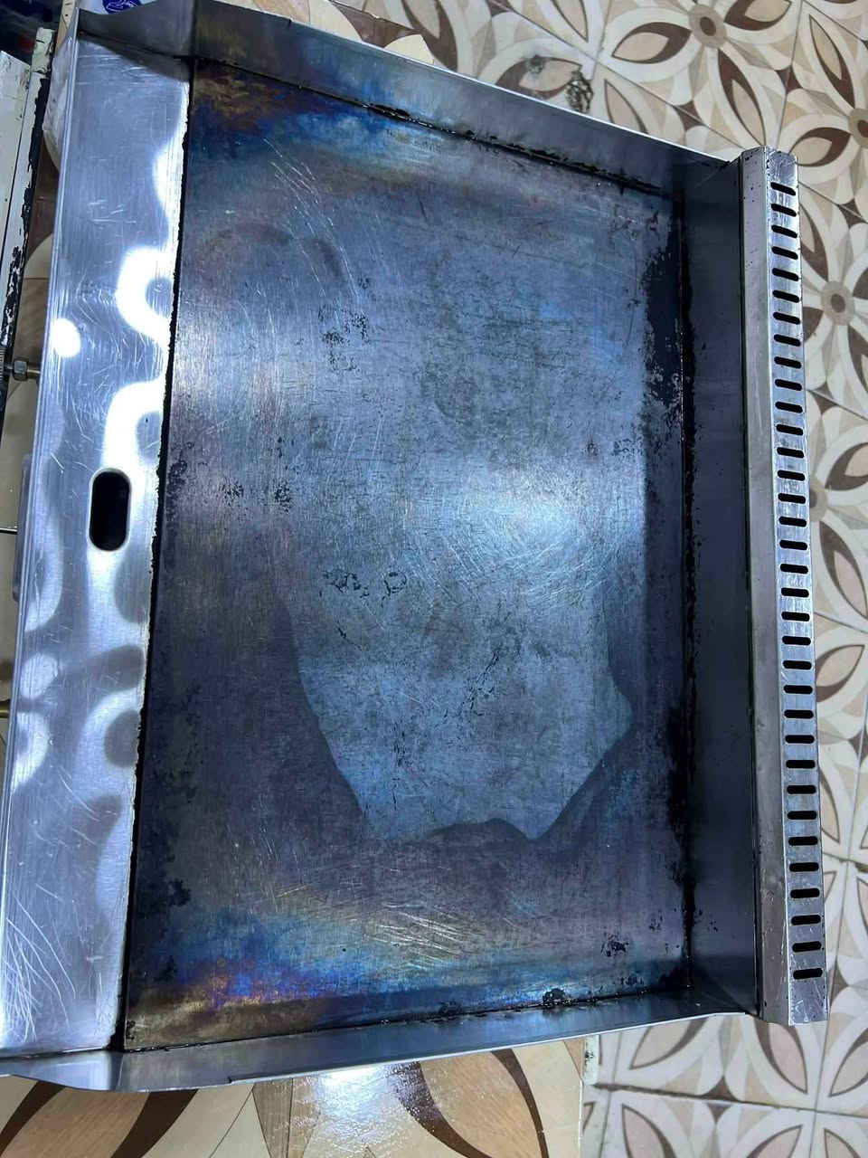 سەرەتابەناوی خوایگەورە
جیازی هەم بەرگر و شاورمە بۆفرۆشتن
شتی زۆرپاکو خاوینە برا لۆکە
شوین کەلار سمود 
ژم:***********

بۆنرخ نامەبنیرن یان پەیوەندی بەو ژمارەیەوە 
بکەن
