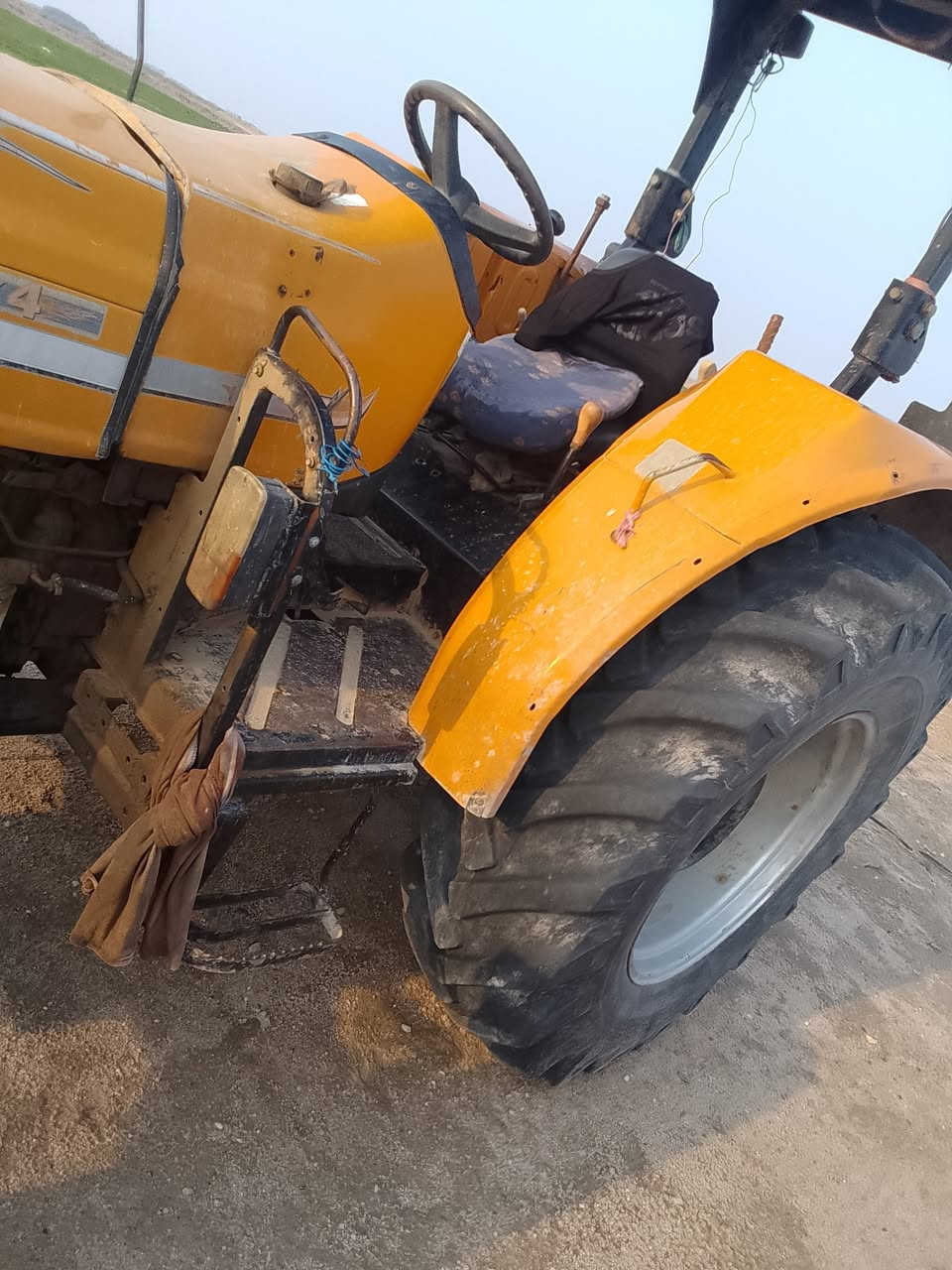 سلام عليكم كاروبه البيع جاهزه معدات كامله فدان وخرماشه و ديجر ولافوفه وباذره  رقم سعر خاص ***********
