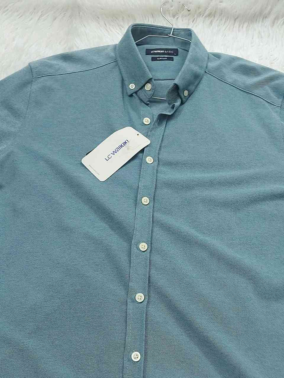 قميص جديد تركي 
قياس L يلبس وزن ٨٠ ك
يوجود توصيل


**إذا كنت صاحب هذا الإعلان وتريد حذفه لأي سبب، رجاءا أرسل رسالة إلى الدعم الفني**