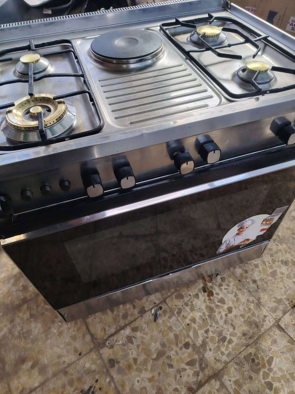 للبيع عشتار الاصلي عالفحص كلة شغال ستيل نظيف  موسع السعر ١٢٥ كربلا ***********
