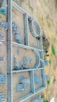 كادر بناء • تكعيب وتصفير • داخل العلم أربيضة