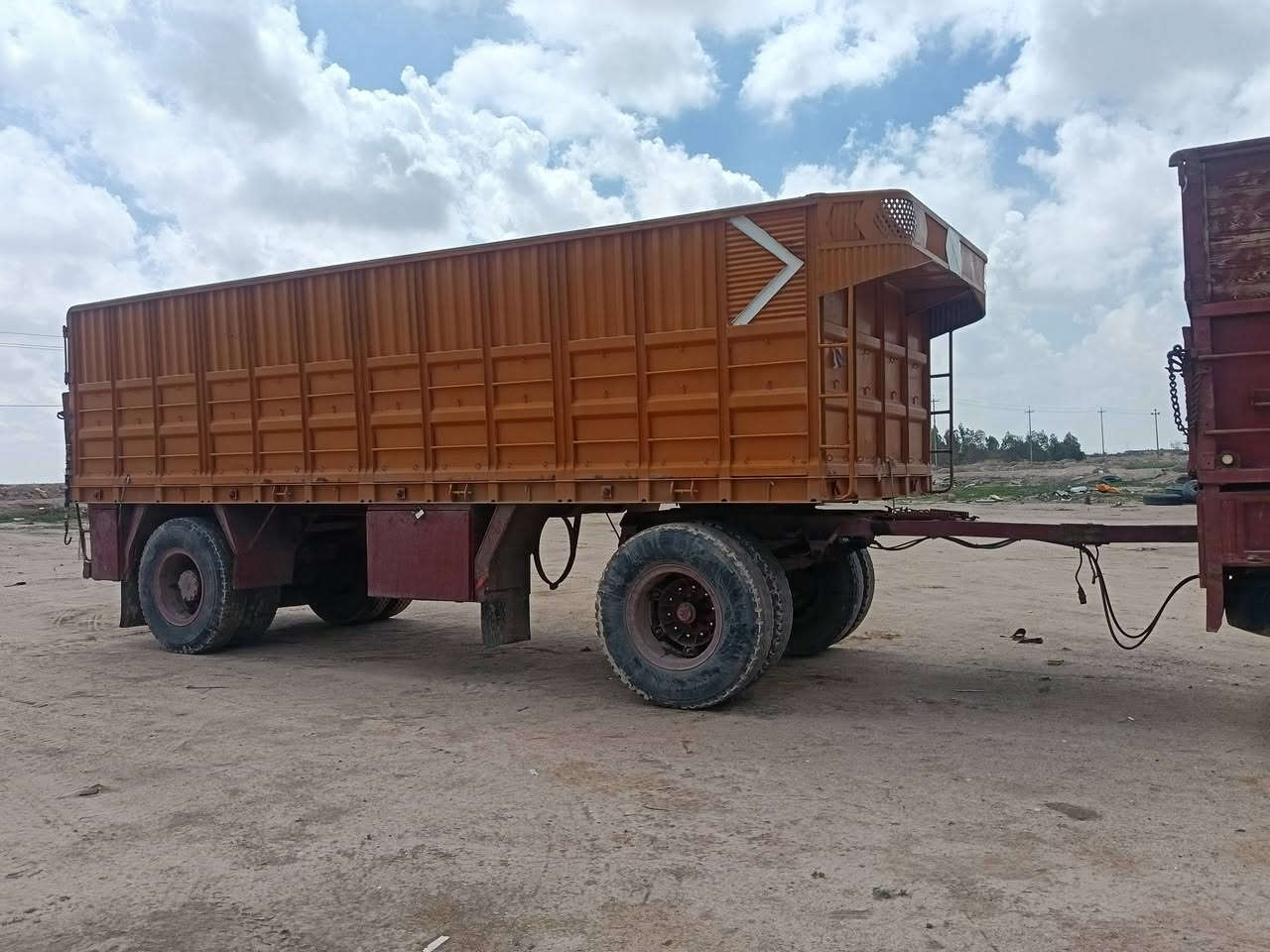 سلام عليكم للبيع مقطوره الاماني  جديده تخم تاير طول سبعه ونص7/50للستفسار/***********)(👍***********
