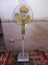 للبيع بنكه سانيو عمودية  صنع في اليابان شغالة  عله وضع الشركة  بغداد ق...