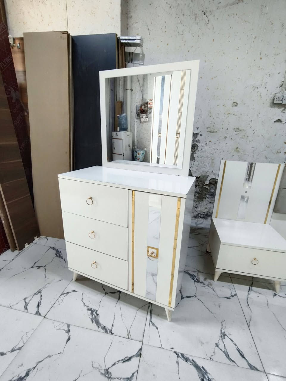 غرفة تركي 5قطع نظام ابواب ❤ ✨
نظافة 95 / 100 ❤✨ 
السعر 450 مع الشد 🪛ونقل 🚙
داخل بغداد متوفر توصيل لجميع المحافظات 🇮🇶
سكرين للغرفه والحجز خاص @إشارة


**إذا كنت صاحب هذا الإعلان وتريد حذفه لأي سبب، رجاءا أرسل رسالة إلى الدعم الفني**