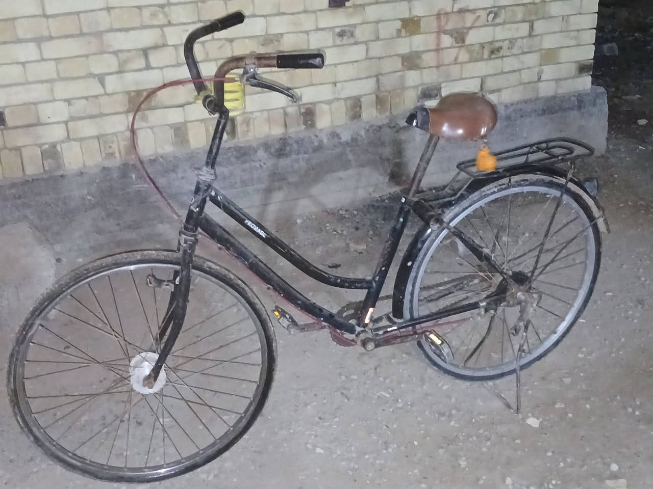 السلام عليكم بيسكل بناتي للبيع حجم 26 السعر 50وبي مجال قليلل مكاني شطره


**إذا كنت صاحب هذا الإعلان وتريد حذفه لأي سبب، رجاءا أرسل رسالة إلى الدعم الفني**