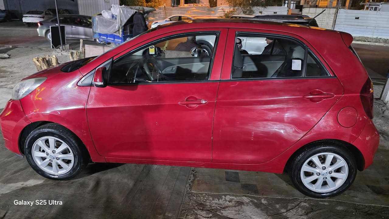 بيكانتو موديل 2015 خليجي بدون حادث ٤ سلندر 
ماشية 43 الف
تايرات جدد
شاشة اندرويد
بيها بارد بسيط
بدون صبغ 
سيارة نظيفة واستعمال منزلي جدا قليل
السعر 88
للتواصل ***********
