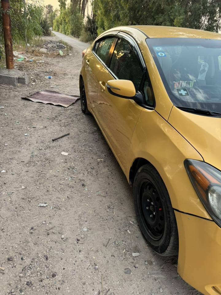 سلام عليكم كيا فوتي موديل 2015 حادثه جاملغ بنيد كامله لشارع قبل وعدل معروضه ب108 وبيه مجال مو للطيبين للشرايه  بسمي احولك وره ثاني يمين تريد تعال متريد بكيفك عنوان السياره بغداد يم البيت مالتنه هذا رقم البايع الي هو اني ***********واتساب هم بي ولتخبر وره 12مو صاحبتك اني اوك شباب منورين
