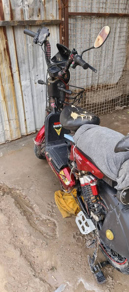 سلام عليكم عندي هاي الدراجه للبيع الخلل ابريك الوره مكسور بس و اباقي كله شغال اني ماعرف جكد اسعارهن والله قيم وخذ مكاني ابو غريب ابو بنيصير


**إذا كنت صاحب هذا الإعلان وتريد حذفه لأي سبب، رجاءا أرسل رسالة إلى الدعم الفني**