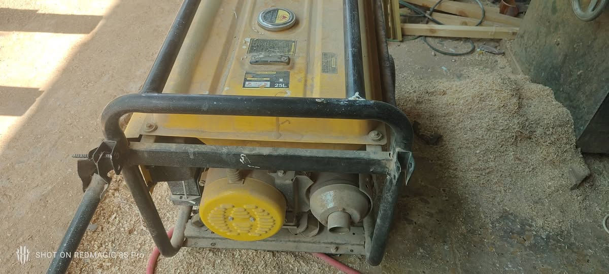مولدات 2للبيع وحده كاز وحده بانزين ثنينهن 5كي في جدد شرط الشغل وبلاديات ممفتوحات مكانهن النجف حي الحرفيين


**إذا كنت صاحب هذا الإعلان وتريد حذفه لأي سبب، رجاءا أرسل رسالة إلى الدعم الفني**