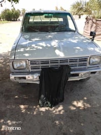 سياره للبيع واللي يريد نتصل على رقمي ‏‪07826976446‬‏