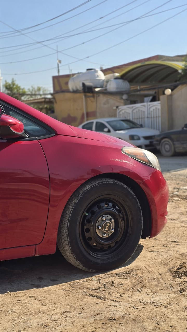 فورتي 2016وارد امريكي حادث صندوق جنطه مكينه 1800 كير ايتي مداور ثاني يوم بسمي سعر 115وبيه مجال غير متواجد عل فيس ***********
