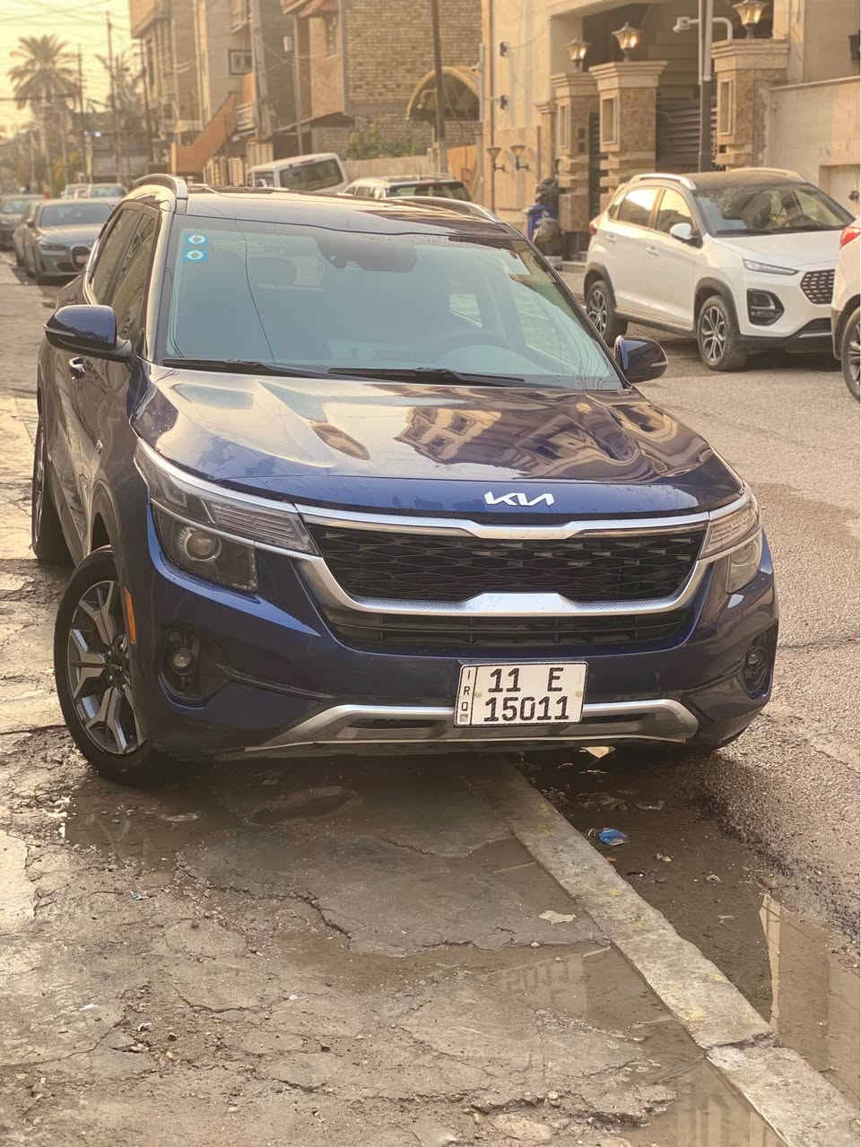 السلام عليكم شباب عندي كيا سليتوز 2022 EX وارد امريكي حادثها تاير وبالعراق صار بيها حادث جاملغ وشوية من البنيد السيارة فول مواصفات سلايت روف وبصمة وتشغيل عن بعد وقطعتين تبريد وبك لايت لد
وكشن كهرباء وكامرة خلفية دوارة وشاشة كبيرة كار بلي وتخم تاير جديد وهزة جديدة والسيارة محرك 2000 دوش والسيارة ماشية 29 الف ميل ورايدها ب 148$ وللاستفسار اكثر الاتصال على *********** بغداد, العراق
