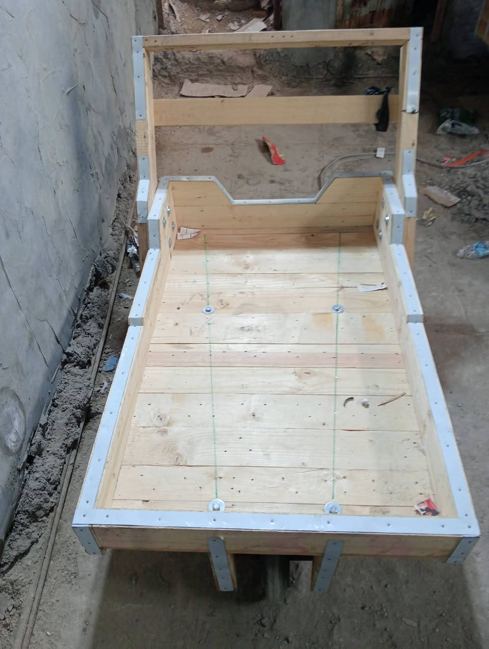 سلام عليكم ورحمة الله
عربانة للبيع تسگام درجى اولى النضافة ما يحتاج احجي للستفسار اكثر الاتصال على الرقم *********** متوفر واتساب
