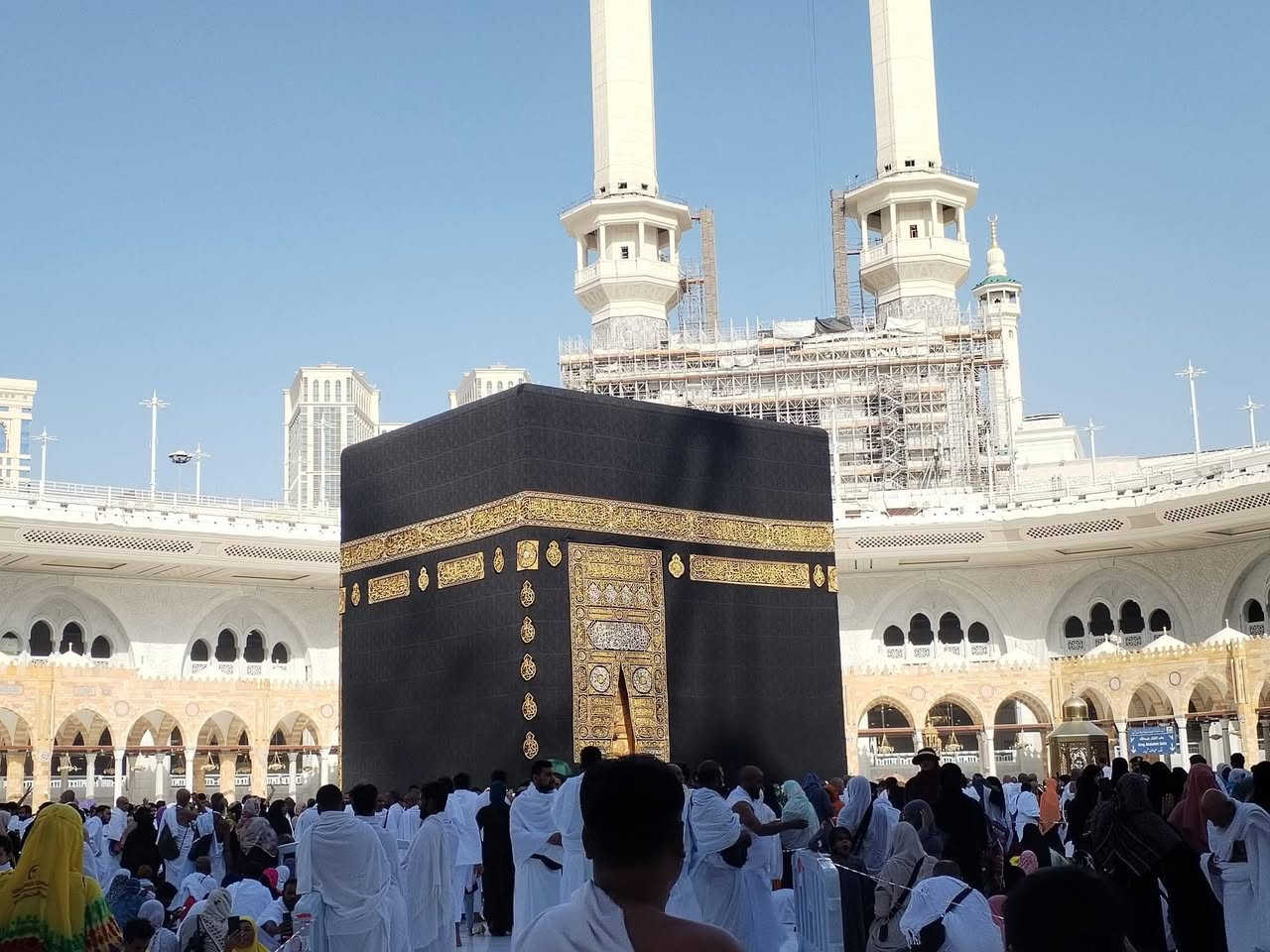 شركة الوسيله مكتب علم الخير
عرض خاص  يوم ١/٥ بسعر 525$
✅م️قاعد محدودة عمرة عن طريق البري:افضل خدمات 
- يوميه 3وجبة طعام في مكة ومدينة  بوفيه مفتوح
حقائب : 2عدد حجم كبير وصغير 
- إحرام للرجال، وحجاب للنساء  _ اسئلة و اجوبة داخل الباص مع توزيع هداية ثمينة _زيارة جميع مزارات مكة ومدينة فنادق مدينة : المركزية  مع الصلاة في الروضة 
فنادقنا في مكة : شارع اجياد او محبس الجن✅ كلها اربع نجوم متوفر نقل من الفندق إلی الحرم 24 ساعة

ملاحظة ( يوجد لدينا نظام أقساط لحاملي بطاقة ماستر كارد )

للإستفسار الإتصال على الرقم ***********
