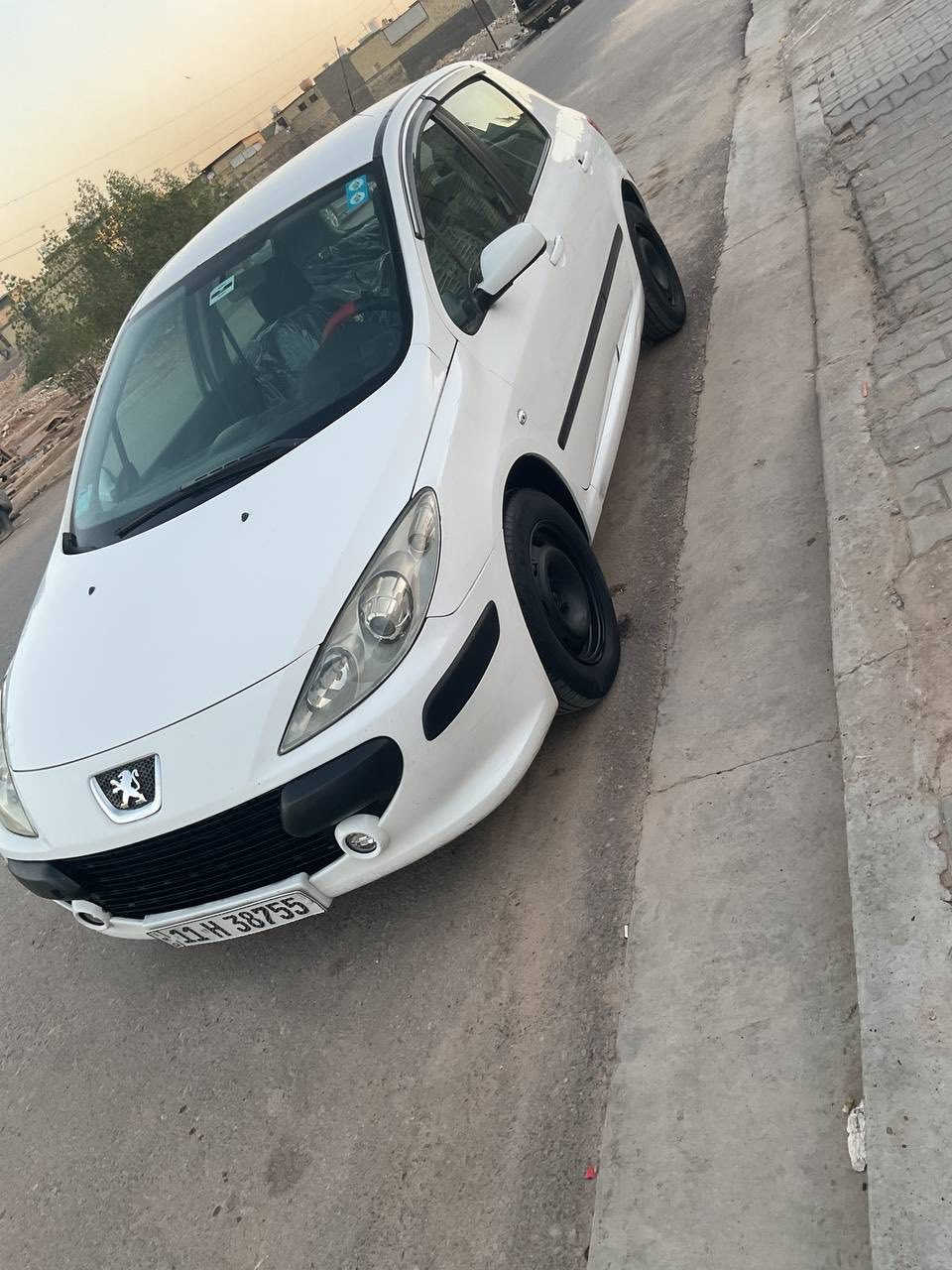 🚘 بيجو 307 فرنسي اوتماتيك
📍 رقم بغداد انكليزي

السيارة مكفولة من الحادث والصبغ

گير ومحرك مكفولات

تبريد شغال

جاهزة مابيها نقص

 رايدها ب 55

📞 واي استفسار الاتصال عالرقم

***********

📍 العنوان : بغداد / حي اور
