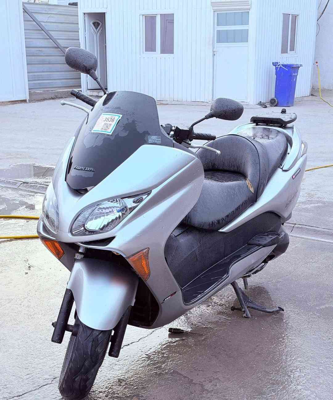 سلام عليكم
فورزه 09  رمبه 7 كير بصمات 2
ضمان مكينه مامفتوحه وكفرات 
نزلته من رمبه قبل اسبوع تجي وتشوف المكاتبه بعينك  
المكان بغداد / الشعله 

الرقم ***********
السعر 13
