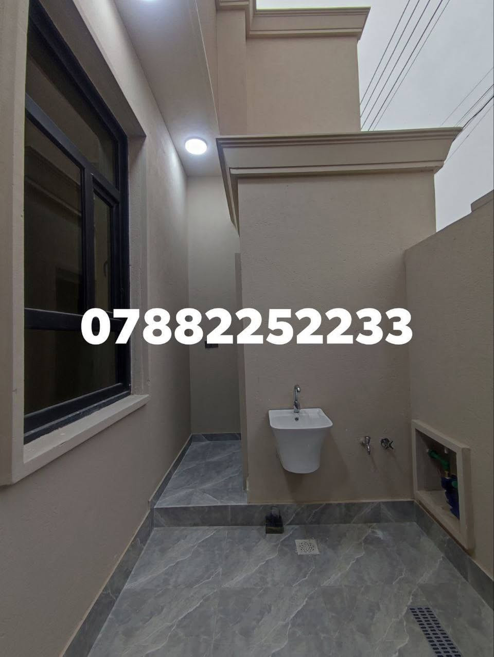 #السلام عليكم
#الاسكان الصناعي
بيت 100متر بل3000 بناء جديد
كونكريت طابوك 
استقبال وصاله وغرفه ومطبخ وصحيات داخليه وخارجيه
الاستفسار مراسله خاص او وتساب
او الاتصال ع رقم الهاتف ***********
