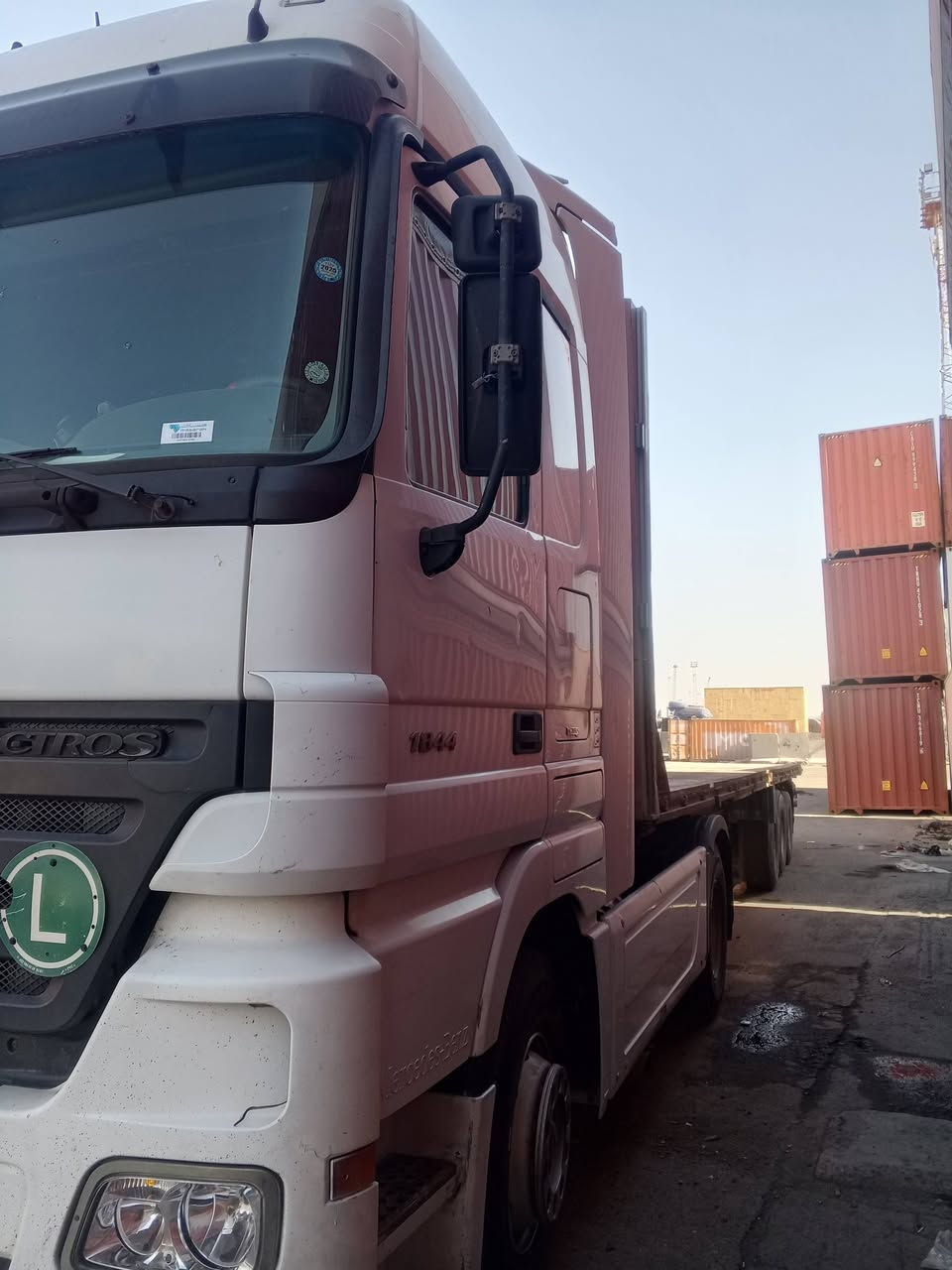 السلام عليكم..
اكتروز موديل 2005 رقم جديد سنويه ل27 شرط التحويل سياره جاهزه كامره حساس تخم تاير تخم جوبلس راس وعربانه حداديه جديده تبريد تدفئه ثلاجه كهربائيات كله شغاله سياره جاهزه شرط الفحص عربانه كرونه دسك بريك مذكوره بلسنويه سعر السياره 350 $ وبيه مجال مكان السياره بصره الزبير . ***********
