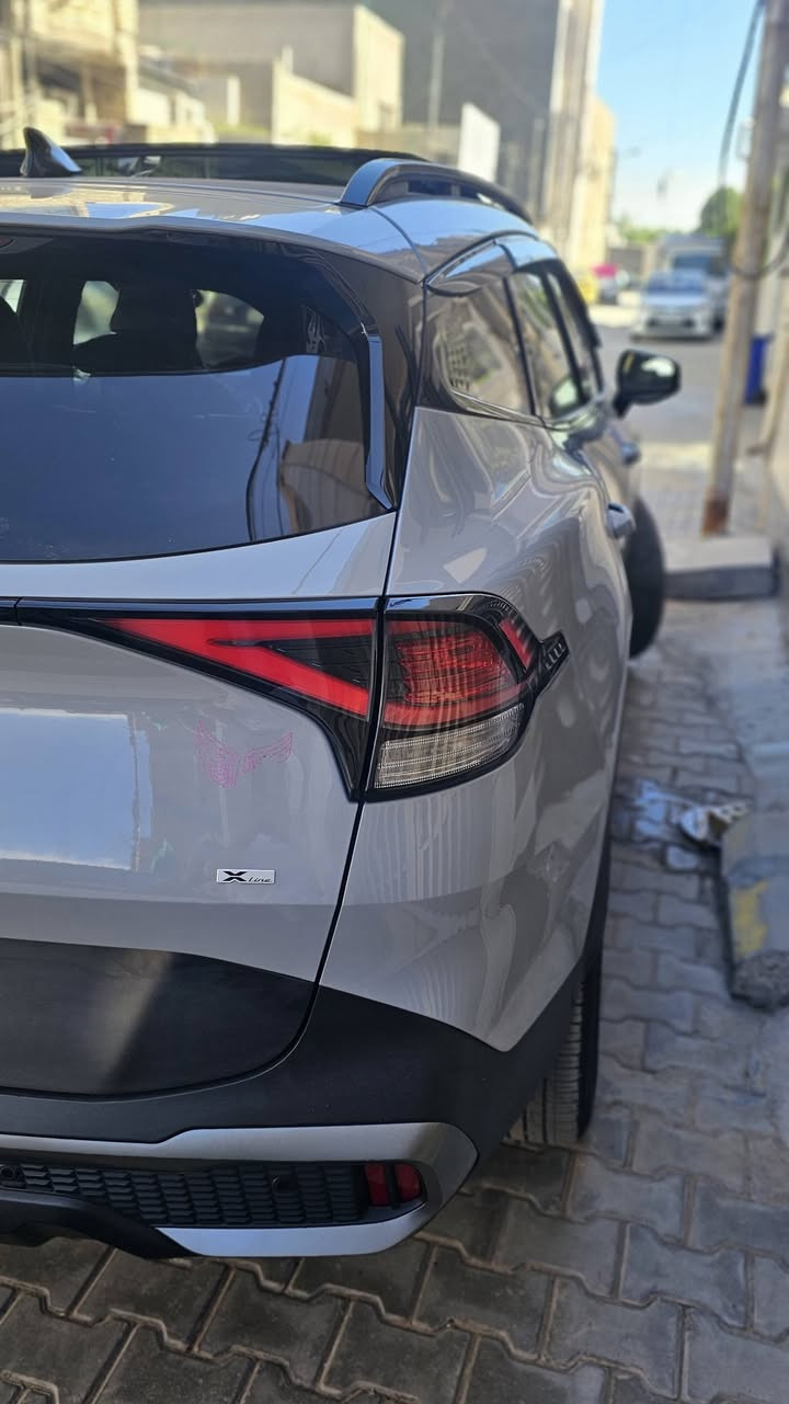 2024XLien KiaSportage
فول مواصفات بانوراما حادث فقط تبديل چاملغ عكس السايق 
وبدون أيرباك ماشية ٢٣حقيقي 
المواصفات:
1️⃣بصمه أبواب وتشغيل
2️⃣تشغيل عن بعد
3️⃣كشنات جلد 
4️⃣تدفئه كشنات + كشن السايق كهرباء
5️⃣لد أمامي خلفي
6️⃣فول تحكم ستيرن
7️⃣رادار أمامي خلفي
8️⃣محرك 2.5
9️⃣قياده ذاتية 
🔟توقف ذاتي
⏺️أوتو هولد
وبعد بيها كومةمواصفات حلوة 
بدون رقم تترقم كل المحافظات عدا كردستان ..السعر 212$$
معروضة للبيع في مكتب شركة الجود للمزادات الامريكية لأستيراد ألسيارات وقطع ألغيار بغداد حي القاهرة شارع الضباط مقابل حسينية آل الرسول تلفون أو واتساب ***********
