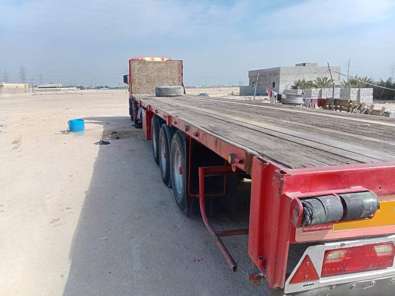 السلام عليكم سكانيا للبيع مديل٢٠٠٠ مكينه انجكتر ٤٢٠ لابخار ولاتنقيص كير٣/٣ شاصي مكفول ابو١٠ راس وعربانه عربانه ١٣/٦٠ دنكيرين علاك لاول ولاخير دناكير بيبي جيوبلس برميل الجبير وركتين فوك الدنكير مطبخ ثلاجه صناديك قاعده سبير كهربائيات كلها شغاله بريك ٦وياله بنز تخم تاير راس وعربانه رقم بغداد انكليزي شرط التحويل 
مكانها البصرة الزبير شراي اتصل ع رقم ‭
ً ‭٠٧٧١ ٢٦٩ ٨٨٧٥‬
