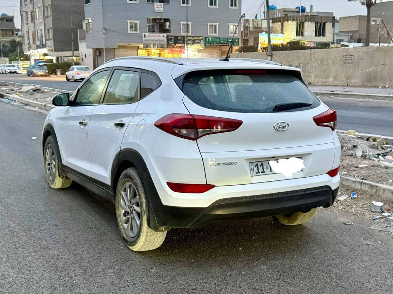 توكسان 2016
وارد امريكي حادث جاملغ وبنيد 

مكينه 2000
مكينه كير جاهزات 
تخم تاير 
صدر جديد 
شاشه كامره 
كشنات كهرباء 
رقم بغداد انكليزي تحويل ثاني يوم 
عنوان بغداد شارع فلسطين
معروضه 135 وبيهة مجال حق الجيه فقط 
***********
