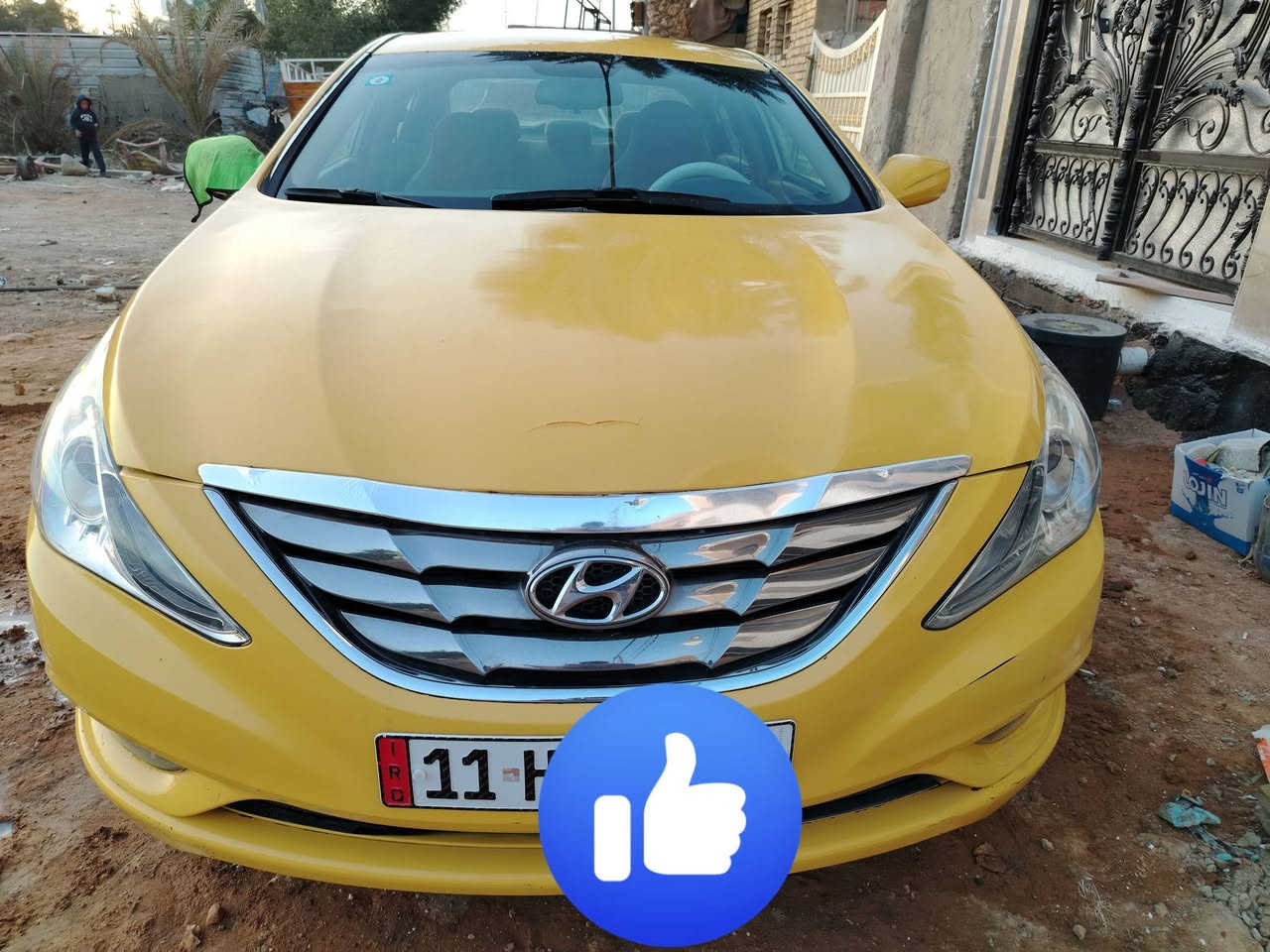 هونداي سوناتا موديل 2013 ورد أمريكي حادثه جاملغ وبنيد شواصي سليمه محرك2400 ع شرط نص فوال  داخل بيجي تحكم جهتين سياره رقم دوالي بسمي مصفره هئيه وغرمات وهزه جديده سياره جهازه مكينه كير حداديه سعرها 85وبيه مجال قليل لشراي للاستفسار *********** مكاني ديوانيه
