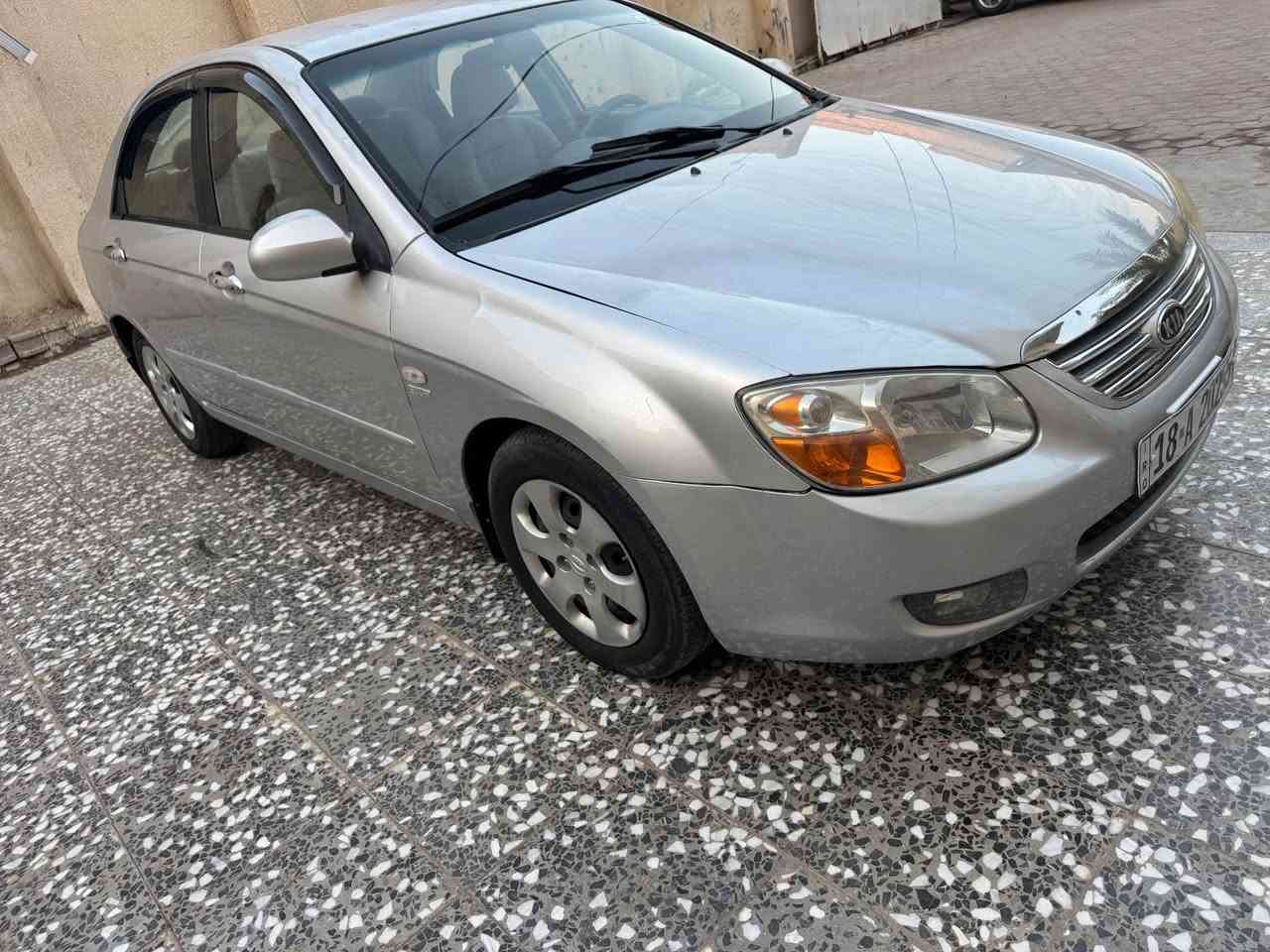 للبيع ***********السعر 73 كيا سبكترا موديل 2008 رقم بابل جديد اوتوماتيك محرك 2000دوش بيها رشات صبغ بل صفاح تبريد شغال السيارة حلوه وجاهزة كير ومحرك حداديه تبريد السعر 73 مكان السياره كربلاء المقدسة كربلاء, العراق
