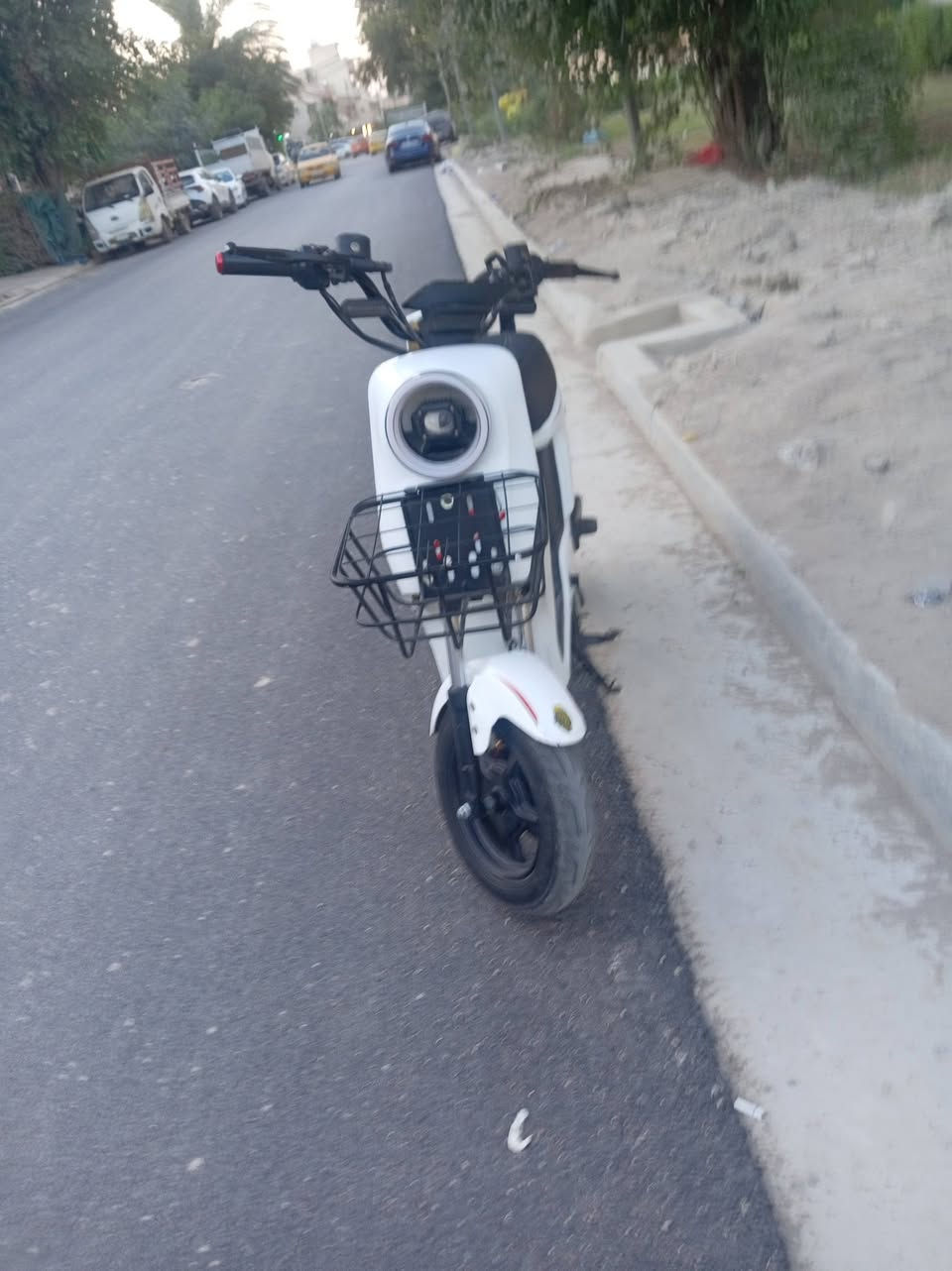 دراجه ار9نضيفه بصمه اسويج شغاله سرعه 77حقيقي العلوان منصور ابو جعفر الرقم التواصل***********4
