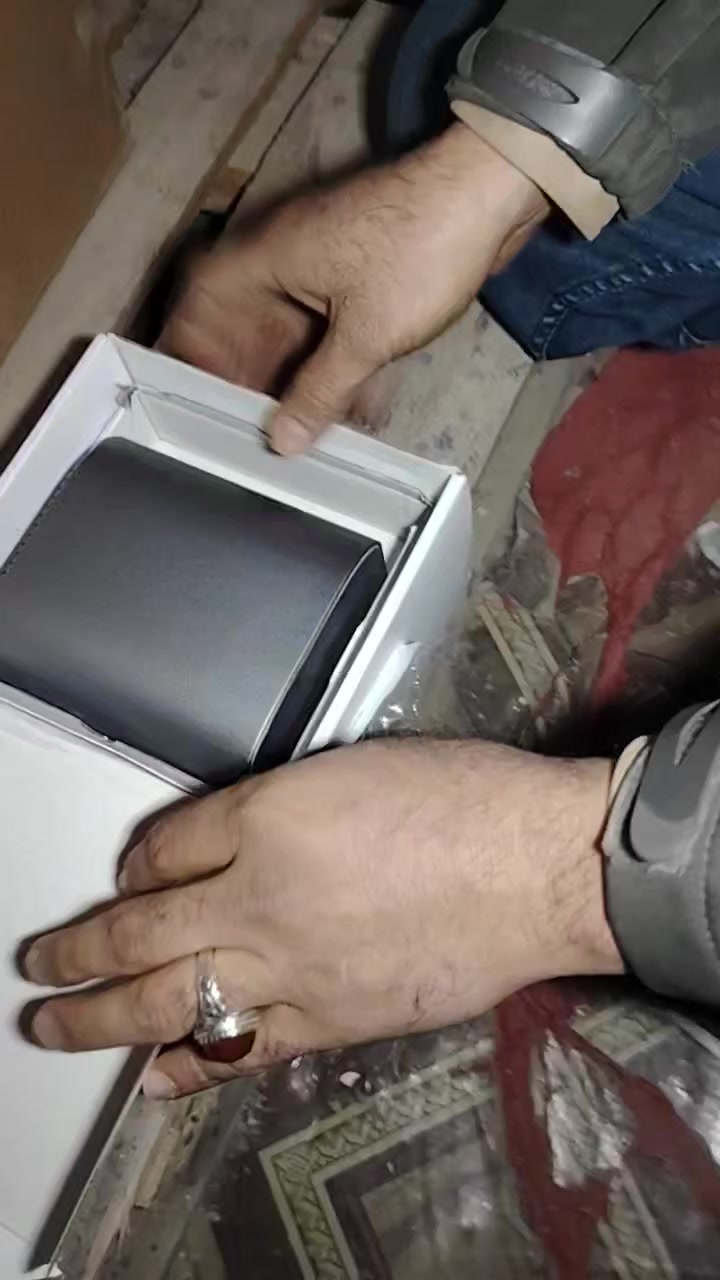 سلام عليكم الي يفيده خلي سعرك اعله سعر ابيع مزاد يبدي المزاد من ٢٥ التواصل واتساب رقم تلفون ***********
