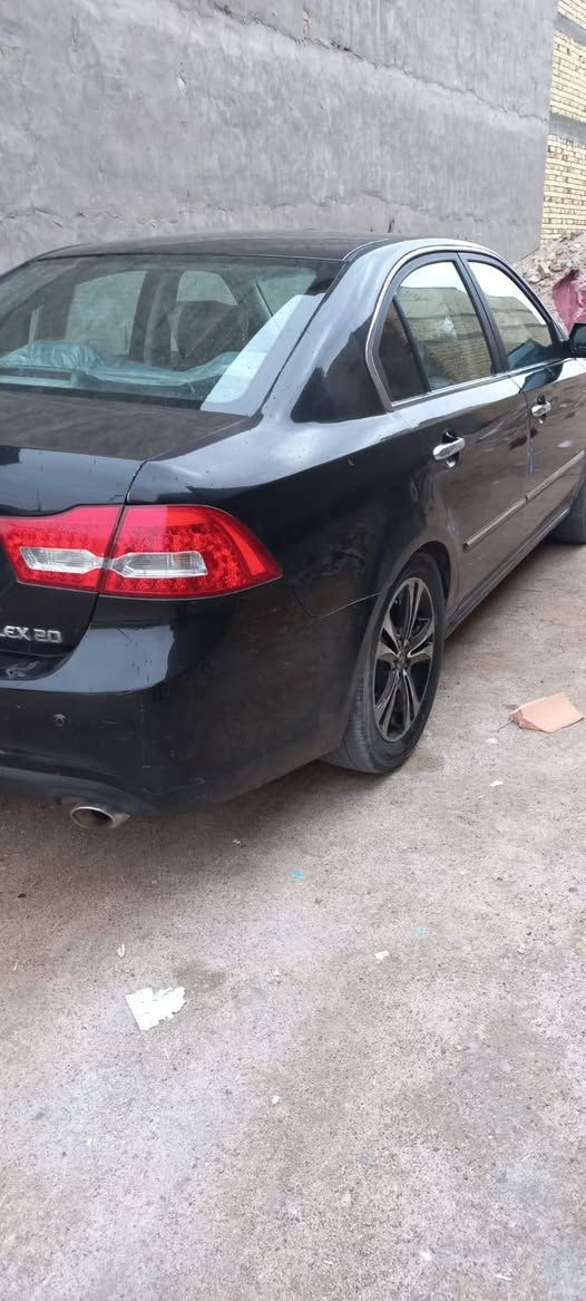 وبيتما  مديل ٢٠١٠  متومه طبق اصلي بازين  محرك ٢٠٠٠دوش خليجي    سياره جاهزه تبريد  تخم تاير  فول مواصفات بصمه  سياره اكص جنطه44بيه مجال ***********
