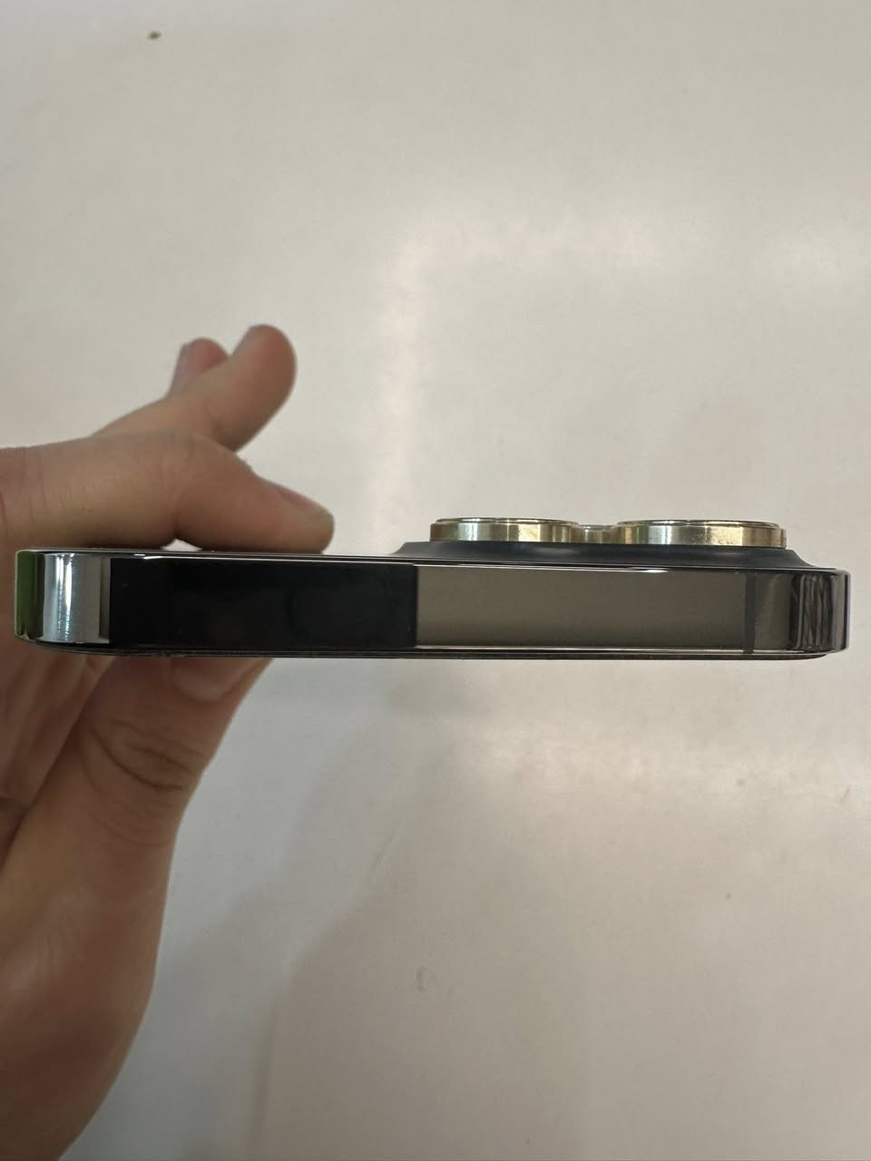 13 pro max
بطارية ٩٠ بلادي ممفتوح افحص وين متريد ذاكرة ٢٥٦ 
مكاني بابل حلة السعر ٧٢٥ الف بي مجال بسيط 
***********
